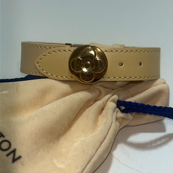 Louis Vuitton Beige Leather Bracelet - Picture 8 of 9